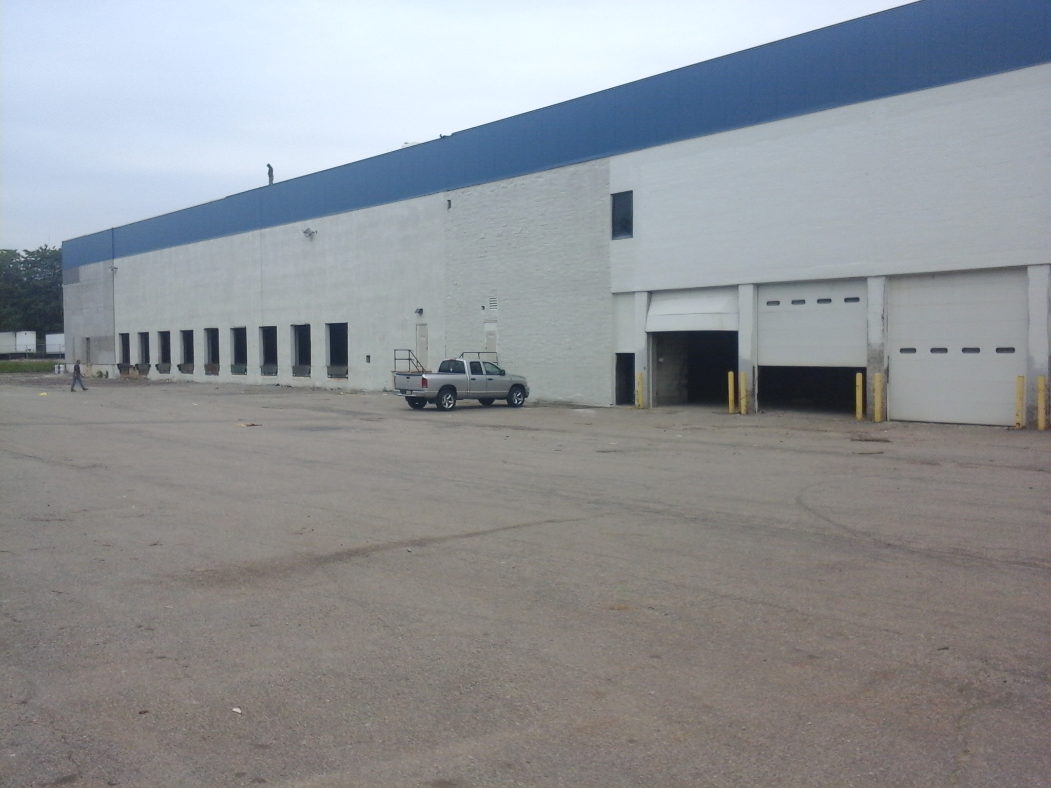 Spray Paint Warehouse Meadowlands, Round Top Building Services